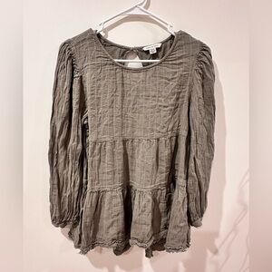 American Eagle Outfitters Green Puff Sleeve Ruffled Blouse